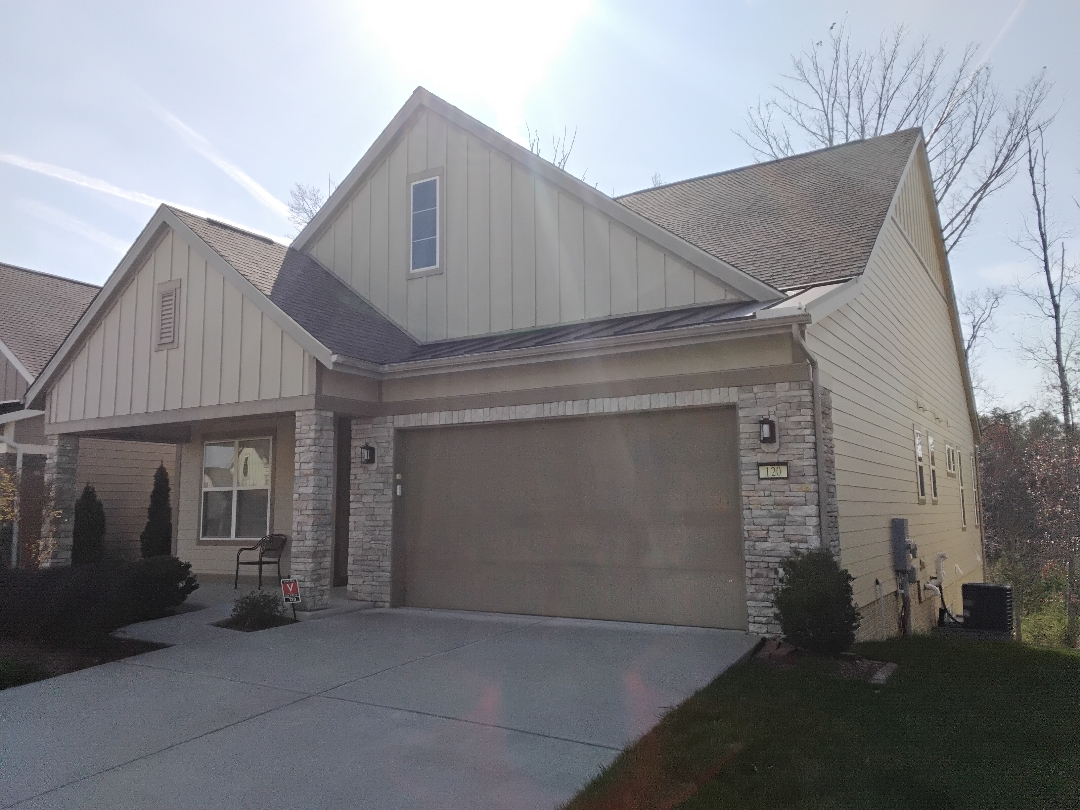 House washing, Window Cleaning & Deck Cleaning in Lake Frederick VA Image